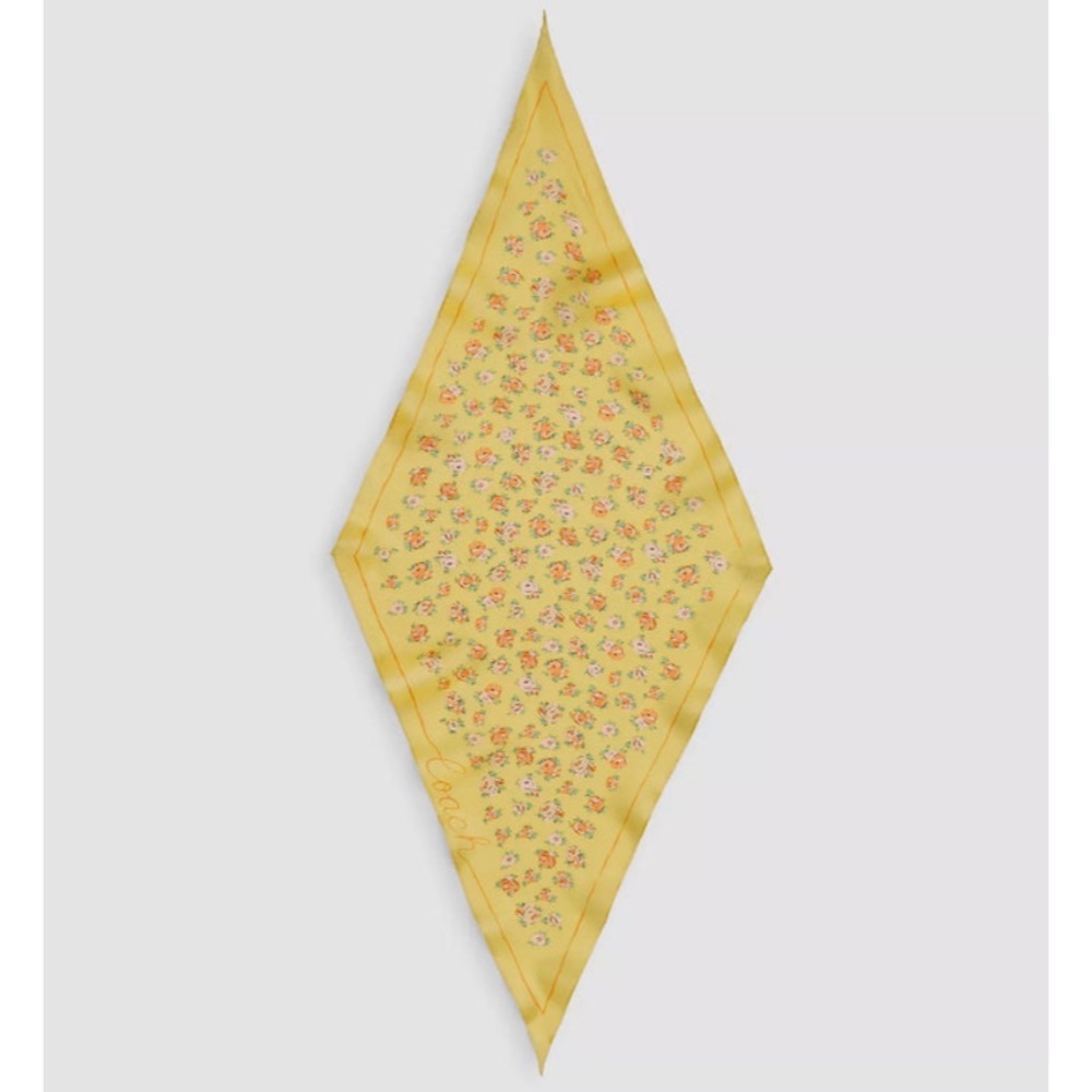 Coach Tea Rose Print Silk Diamond Scarf in Daisy NWT - Picture 2 of 9